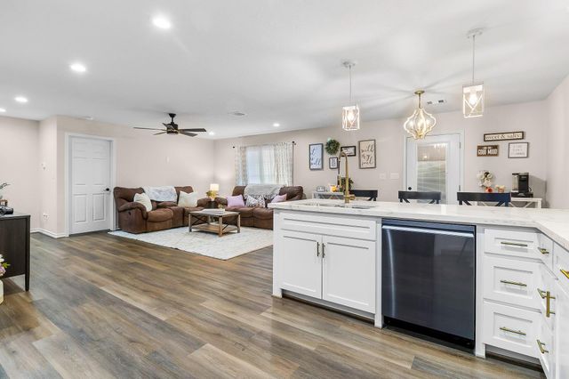 429 Wood Haven, Livingston, TX 77351