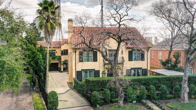 16 Lana Lane B, Houston, TX 77027