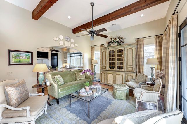 16 Lana Lane B, Houston, TX 77027