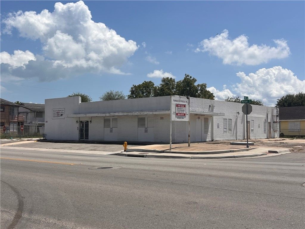 1321 Morgan Ave, Corpus Christi, TX 78404 — photo 2