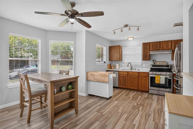 8302 Sanford Street, Baytown, TX 77521