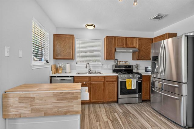 8302 Sanford Street, Baytown, TX 77521