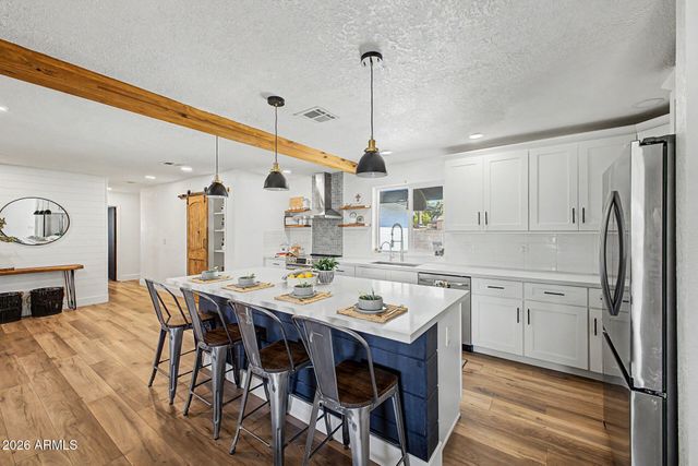 2055 E FOUNTAIN Street, Mesa, AZ 85213