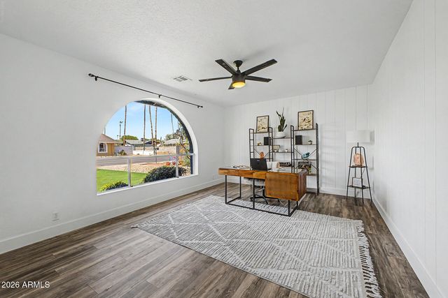 2055 E FOUNTAIN Street, Mesa, AZ 85213