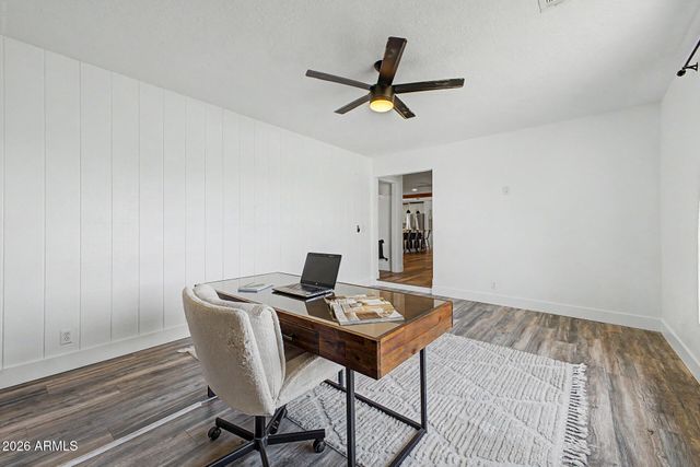 2055 E FOUNTAIN Street, Mesa, AZ 85213