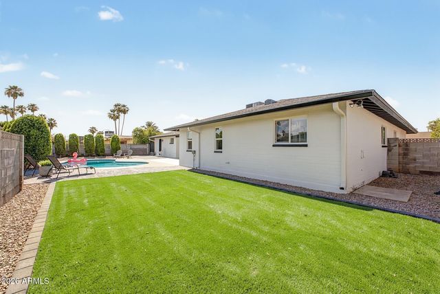 2055 E FOUNTAIN Street, Mesa, AZ 85213