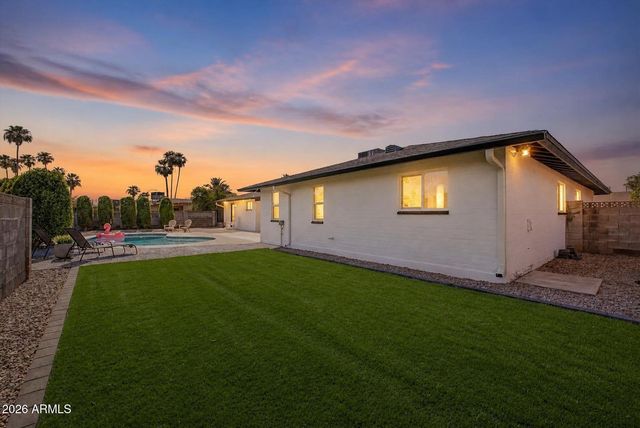 2055 E FOUNTAIN Street, Mesa, AZ 85213
