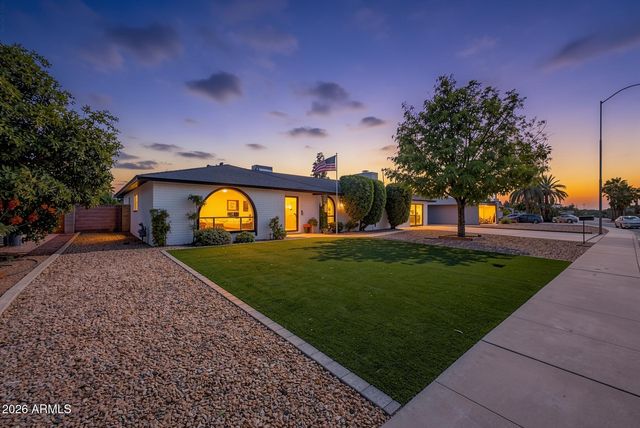 2055 E FOUNTAIN Street, Mesa, AZ 85213