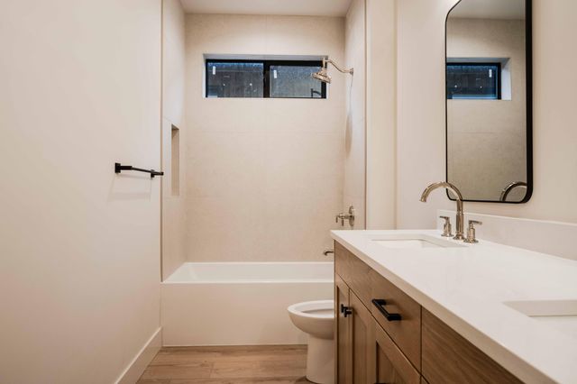 2999 NW Polarstar Avenue 45, Bend, OR 97703