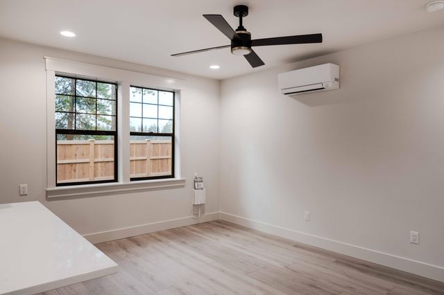 2999 NW Polarstar Avenue 45, Bend, OR 97703