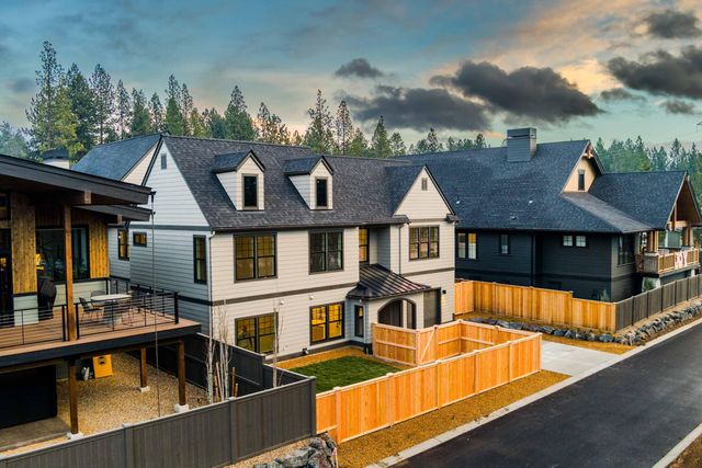 2999 NW Polarstar Avenue 45, Bend, OR 97703