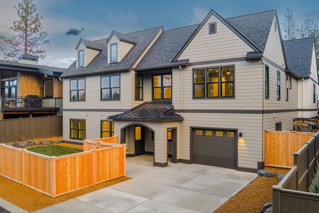 2999 NW Polarstar Avenue 45, Bend, OR 97703