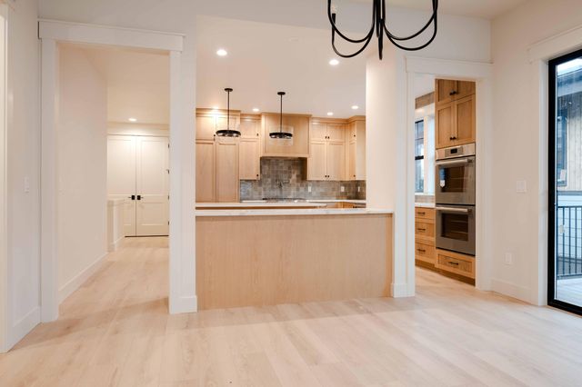 2999 NW Polarstar Avenue 45, Bend, OR 97703