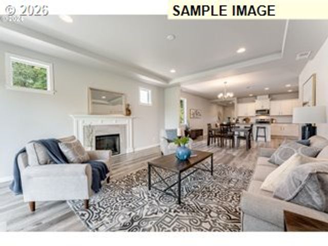 563 E Cleveland St, Carlton, OR 97111