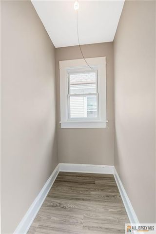 105 Louis Street, New Brunswick, NJ 08901