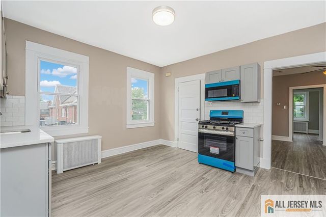 105 Louis Street, New Brunswick, NJ 08901