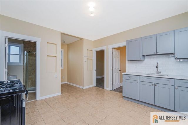 105 Louis Street, New Brunswick, NJ 08901