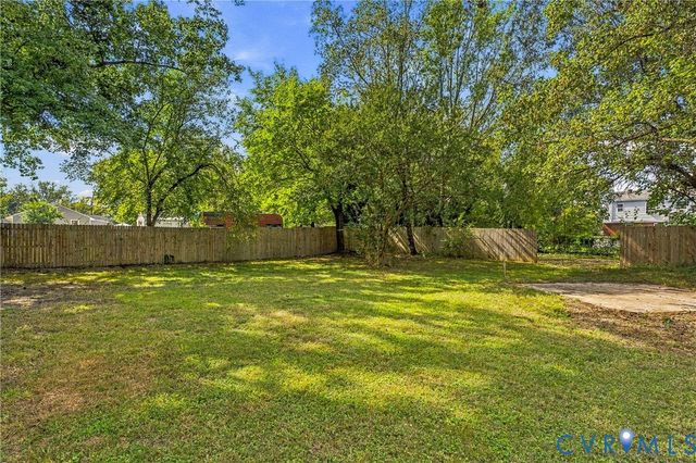 3411 Trenton St, Hopewell, VA 23860