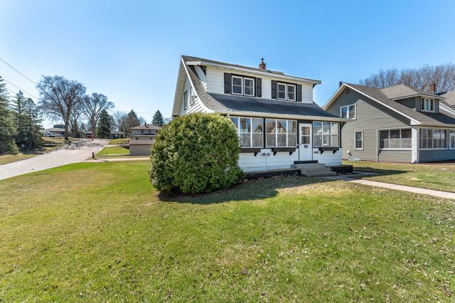 324 E Vasa Avenue, Fergus Falls, MN 56537