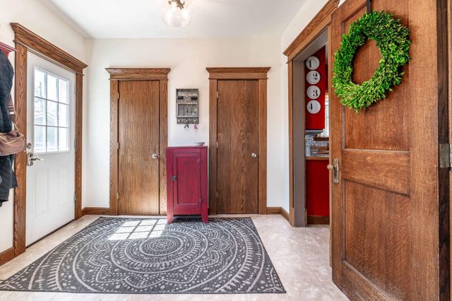 324 E Vasa Avenue, Fergus Falls, MN 56537