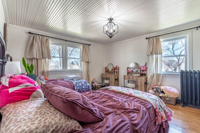 324 E Vasa Avenue, Fergus Falls, MN 56537