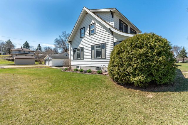 324 E Vasa Avenue, Fergus Falls, MN 56537