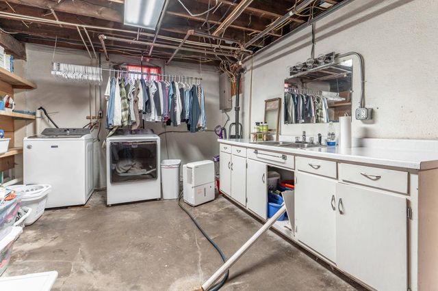 324 E Vasa Avenue, Fergus Falls, MN 56537