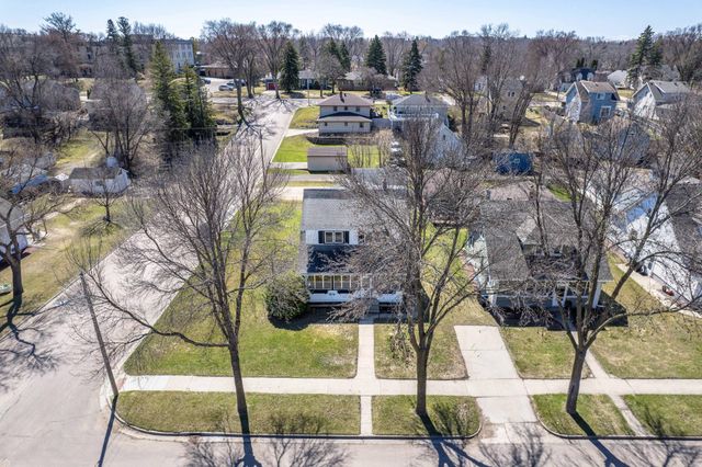 324 E Vasa Avenue, Fergus Falls, MN 56537