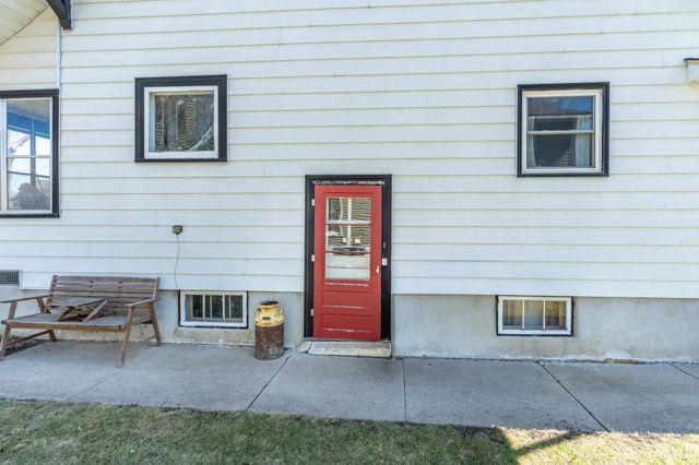 324 E Vasa Avenue, Fergus Falls, MN 56537