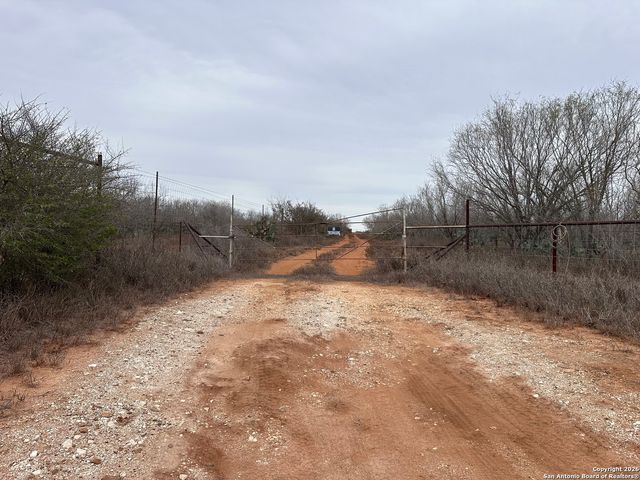 354-EASEMENT County Road, Charlotte, TX 78011
