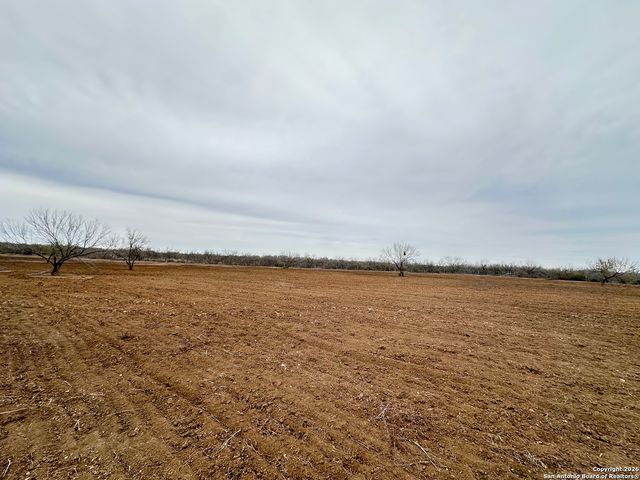 354-EASEMENT County Road, Charlotte, TX 78011