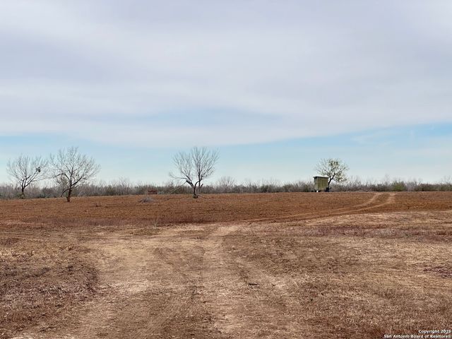 354-EASEMENT County Road, Charlotte, TX 78011