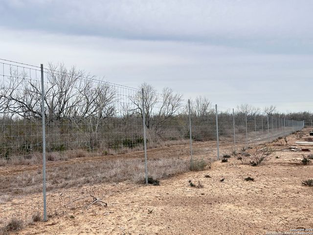 354-EASEMENT County Road, Charlotte, TX 78011