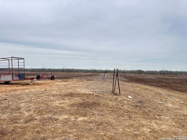 354-EASEMENT County Road, Charlotte, TX 78011