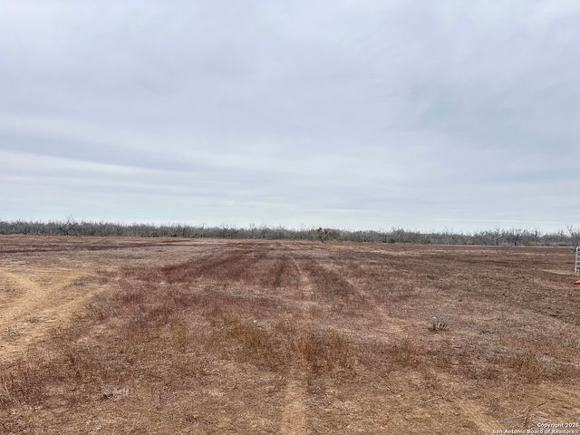 354-EASEMENT County Road, Charlotte, TX 78011