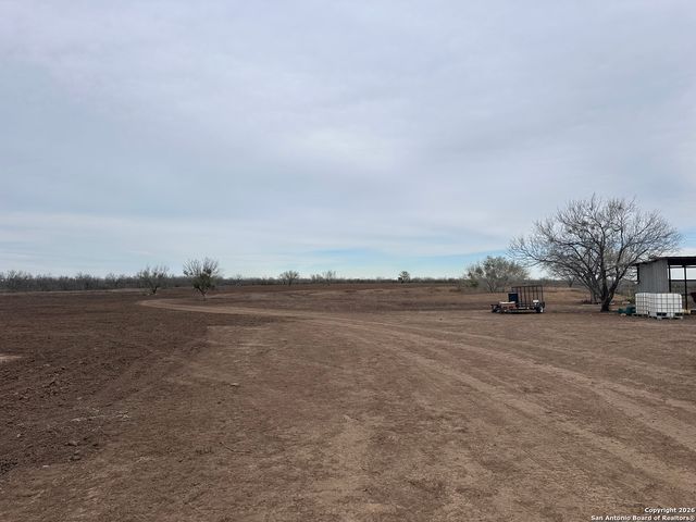 354-EASEMENT County Road, Charlotte, TX 78011