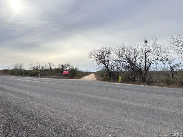 354-EASEMENT County Road, Charlotte, TX 78011