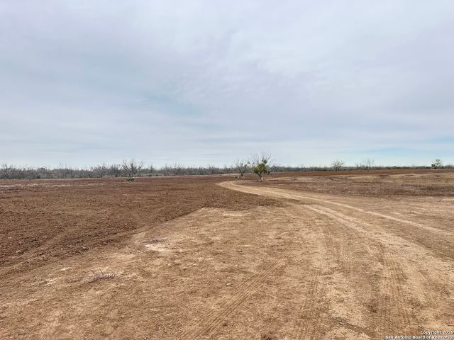 354-EASEMENT County Road, Charlotte, TX 78011