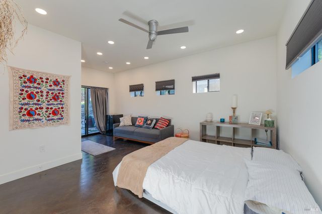 902 Helen Ave, Ukiah, CA 95482