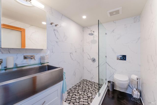 902 Helen Ave, Ukiah, CA 95482