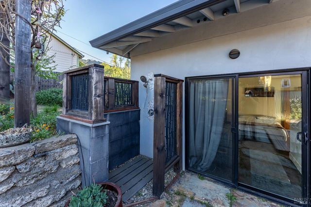 902 Helen Ave, Ukiah, CA 95482