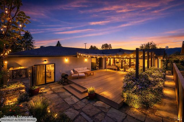 902 Helen Ave, Ukiah, CA 95482