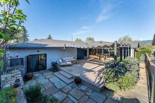 902 Helen Ave, Ukiah, CA 95482