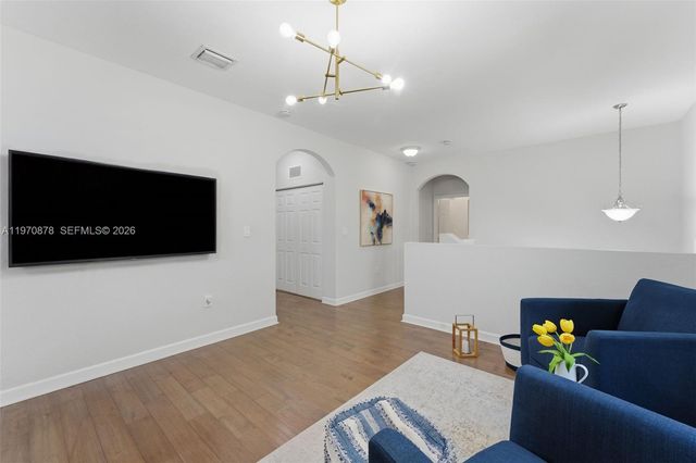 9102 SW 170th Ct, Miami, FL 33196