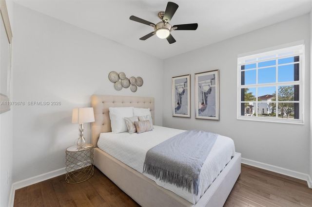 9102 SW 170th Ct, Miami, FL 33196