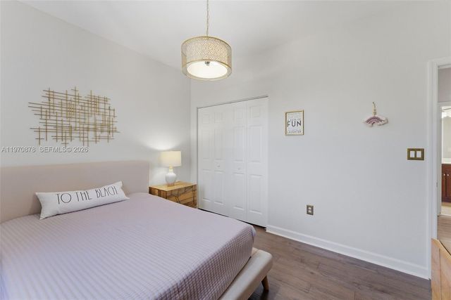 9102 SW 170th Ct, Miami, FL 33196