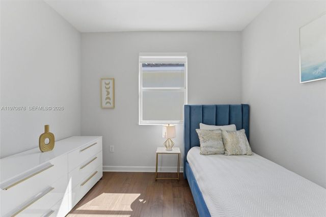 9102 SW 170th Ct, Miami, FL 33196