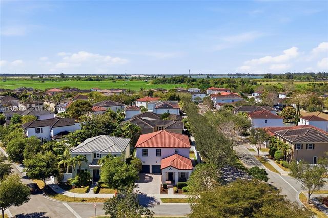 9102 SW 170th Ct, Miami, FL 33196