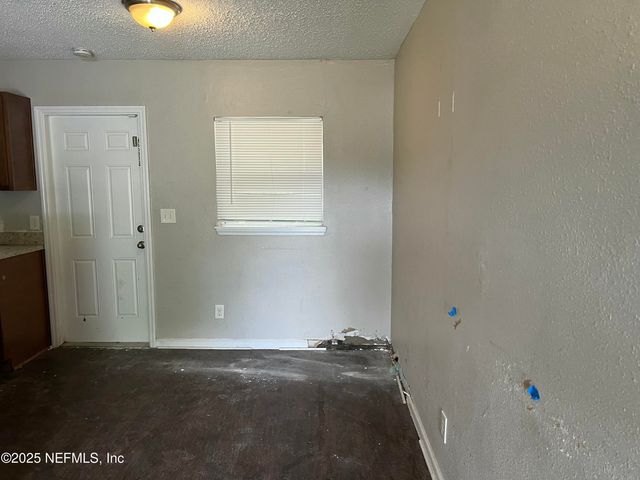 4130 LEONARD Circle W, Jacksonville, FL 32209