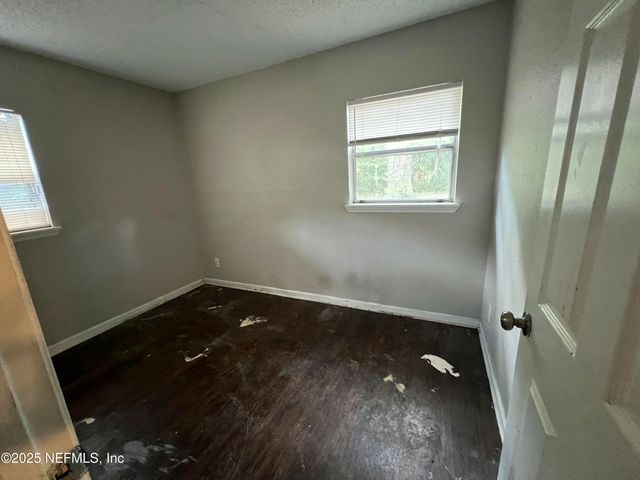 4130 LEONARD Circle W, Jacksonville, FL 32209